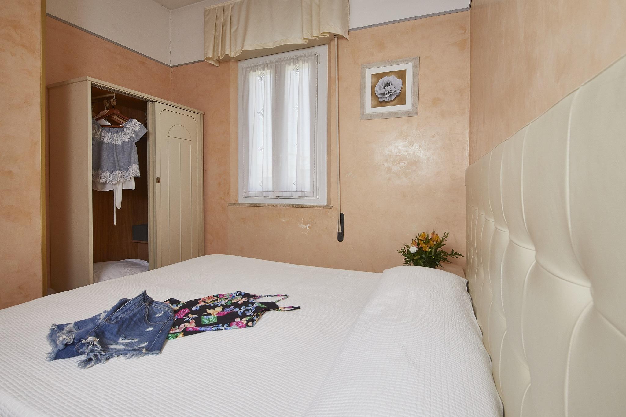 Hotel Vienna Ostenda E Ristorante Il Danubio Rimini Exteriör bild