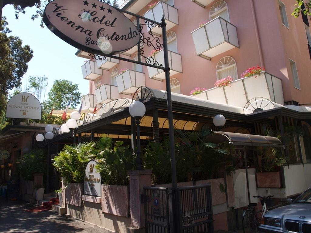 Hotel Vienna Ostenda E Ristorante Il Danubio Rimini Exteriör bild